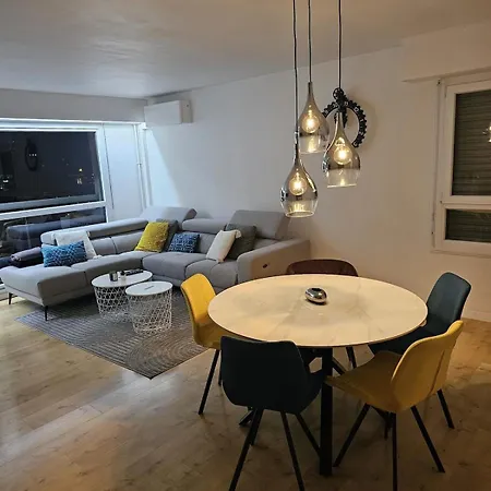 Avec Parking Centre Apartment *