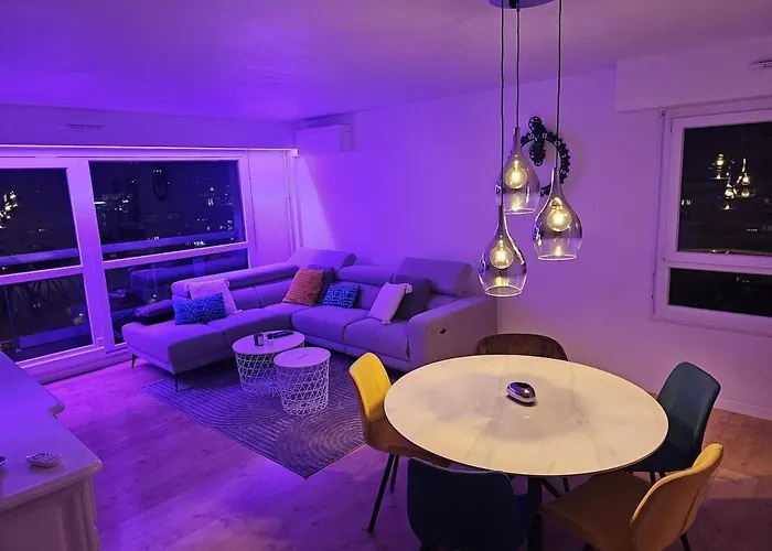 Avec Parking Centre Apartment