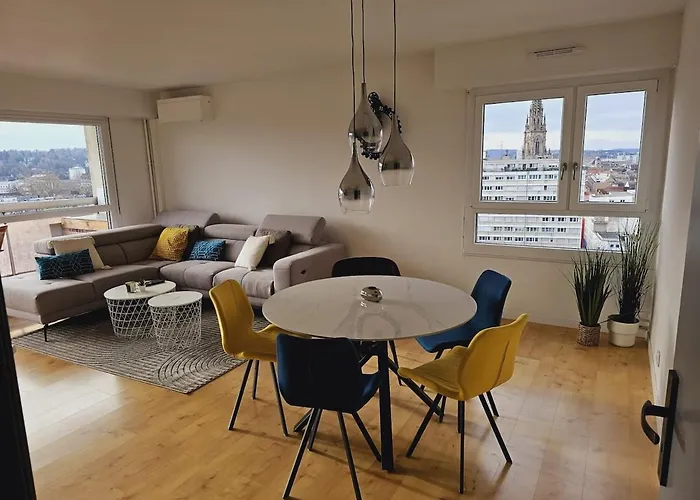 Appartement Avec Parking Centre *